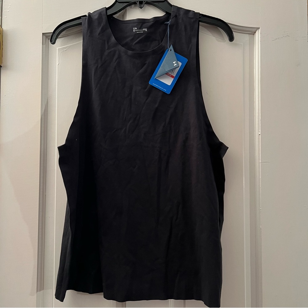 🌸 NWT Black Seamless Tank top Under Armour XS